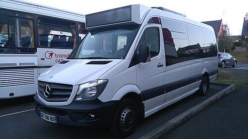 Mercedes-Benz Sprinter minibus